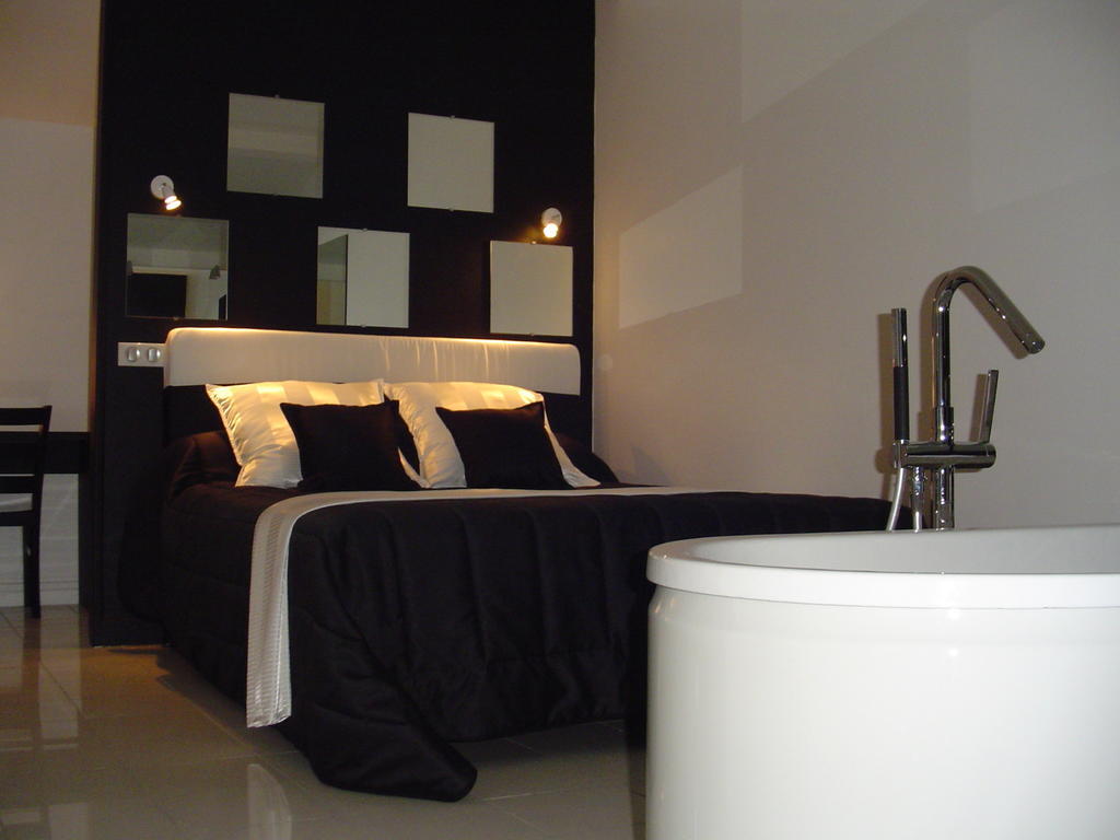 La Cabane De Pepe Emilien Bed & Breakfast Chomerac ห้อง รูปภาพ