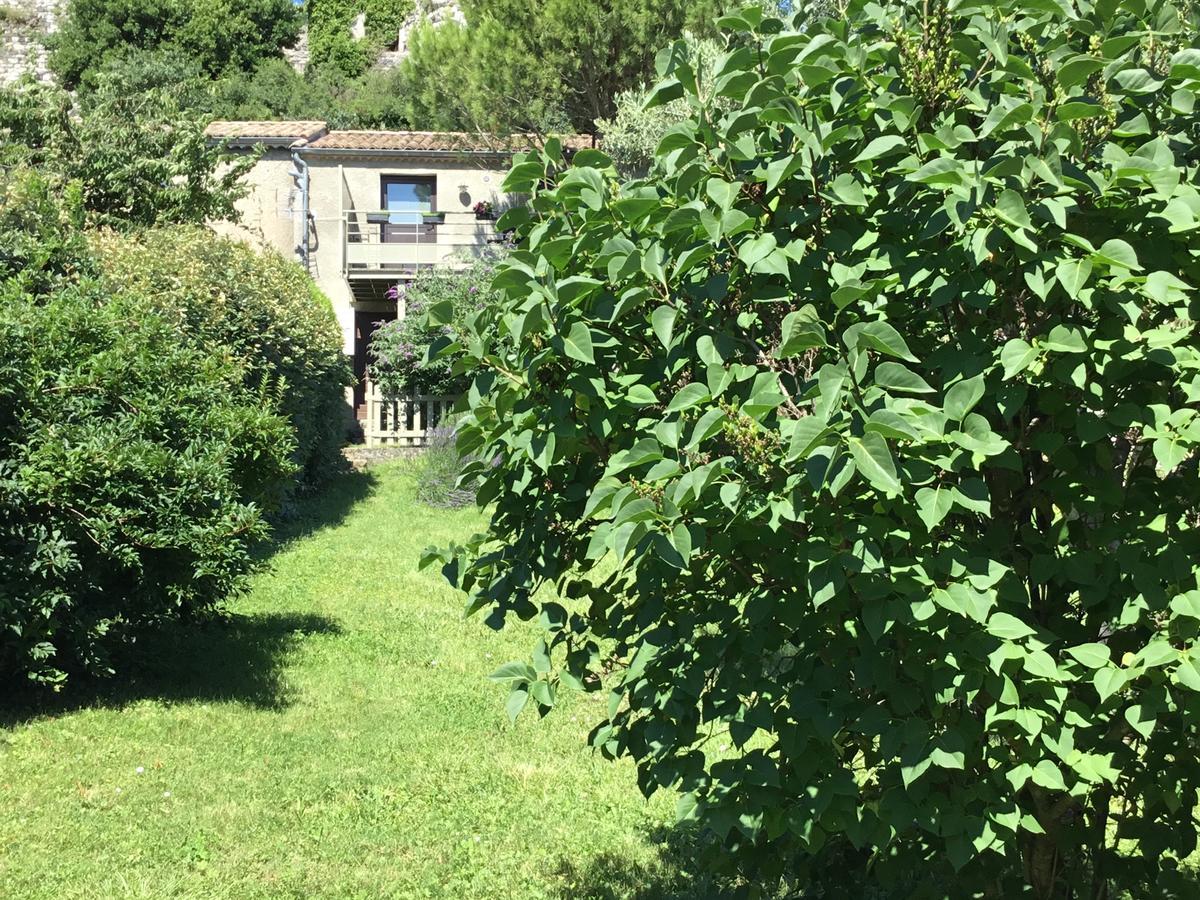 La Cabane De Pepe Emilien Bed & Breakfast Chomerac ภายนอก รูปภาพ
